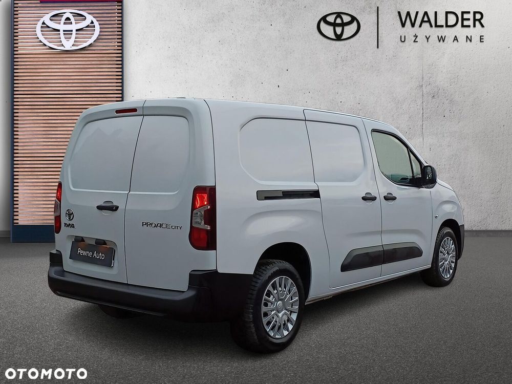 Toyota PROACE CITY - 7
