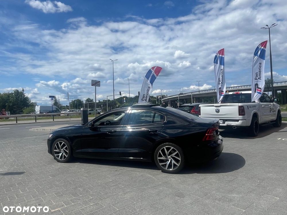 Volvo S60 T6 AWD Momentum Pro - 3