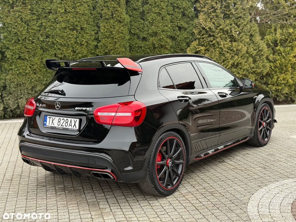 Mercedes-Benz GLA 45 AMG 4-Matic Edition 1 - 5