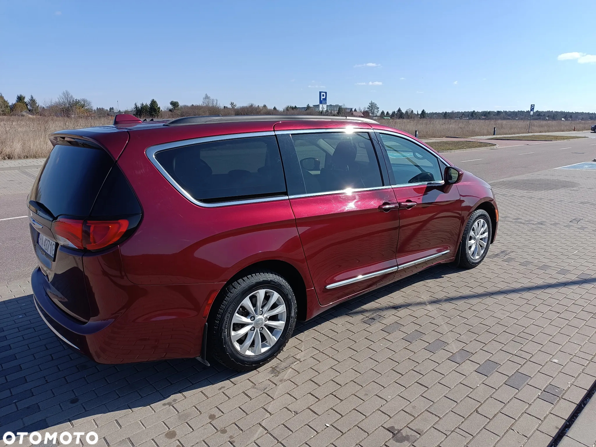 Chrysler Pacifica - 14
