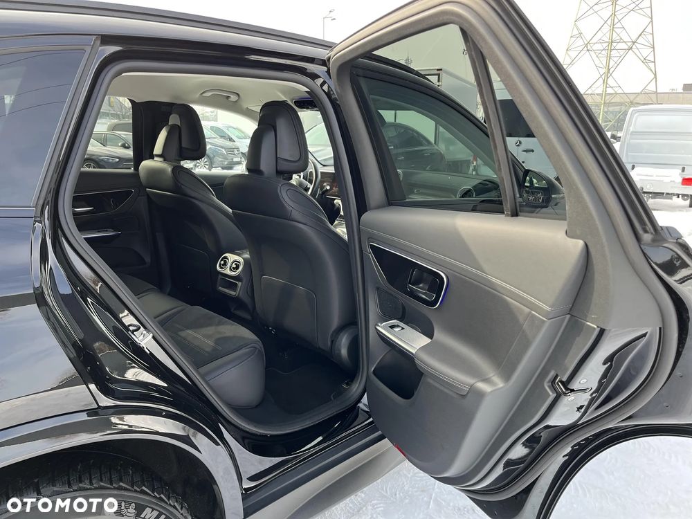 Mercedes-Benz GLC 300 e PHEV 4-Matic AMG Line - 19