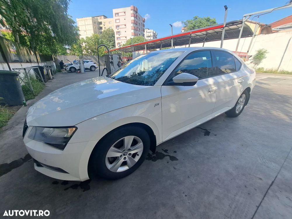 Skoda Superb 1.4 TSI ACT Ambition - 9