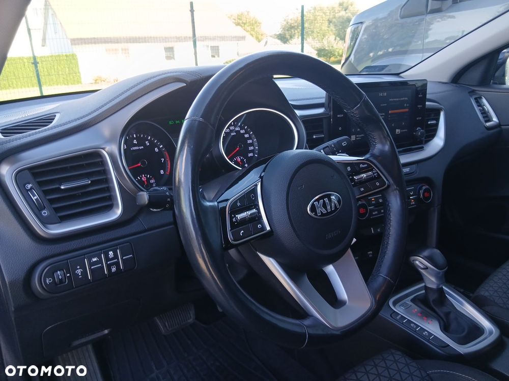 Kia XCeed 1.5 T-GDI M DCT - 13