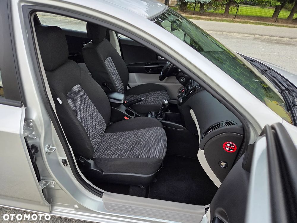 Kia Ceed 1.6 Comfort + - 14