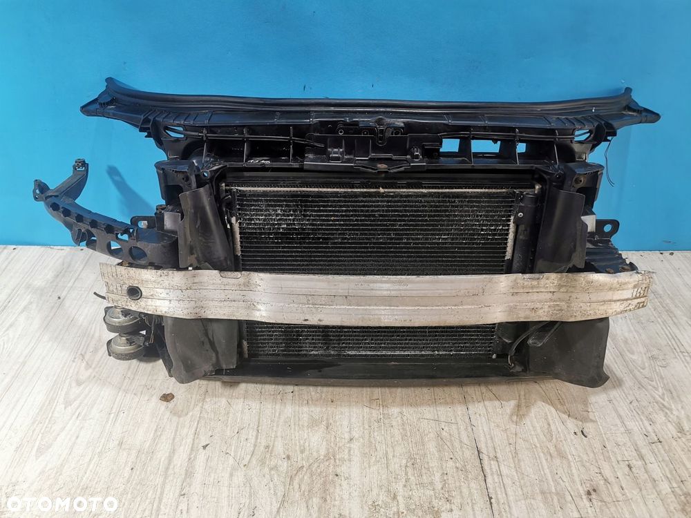 Audi A3 8P Lift 2.0 wzmocnienie pas belka chłodnice - 1