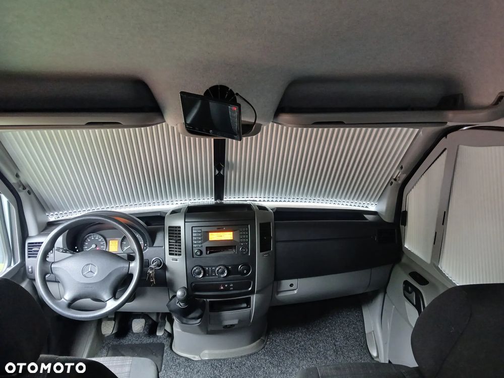 Mercedes-Benz Sprinter - 8