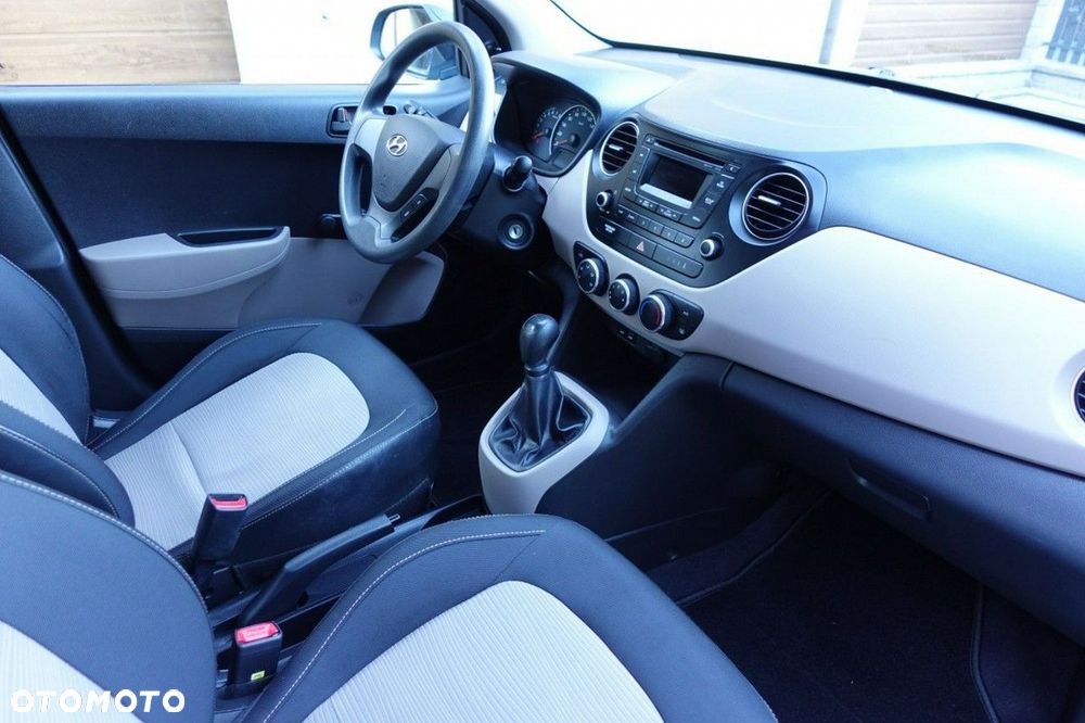 Hyundai i10 - 12