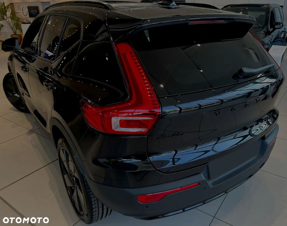 Volvo XC 40 B4 AWD Ultimate Dark - 8
