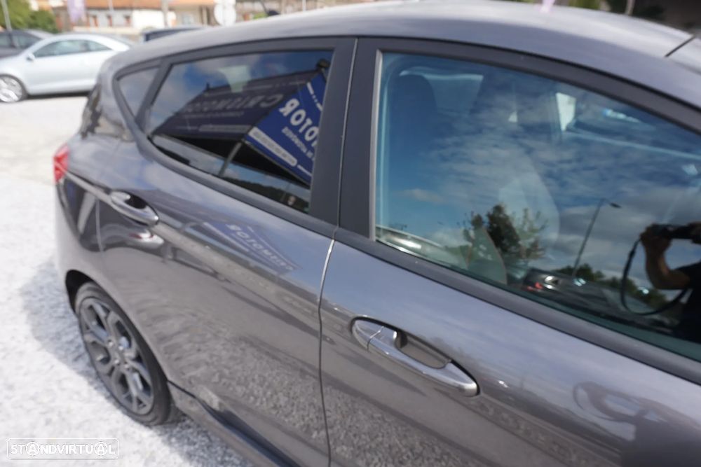 Ford Fiesta 1.0 EcoBoost MHEV ST-Line - 17