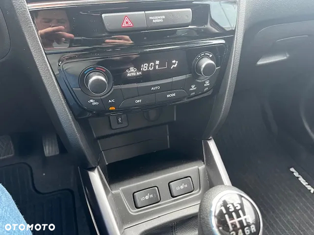 Suzuki Vitara 1.4 Boosterjet Premium 2WD - 14