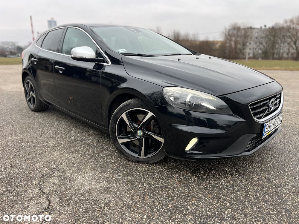Volvo V40 D3 R Design - 1