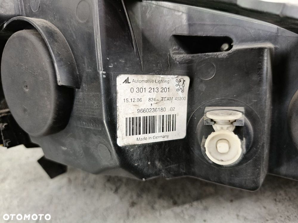 LAMPA PRZÓD LEWA PEUGEOT 407 9660236180  0301213201 AL - 6