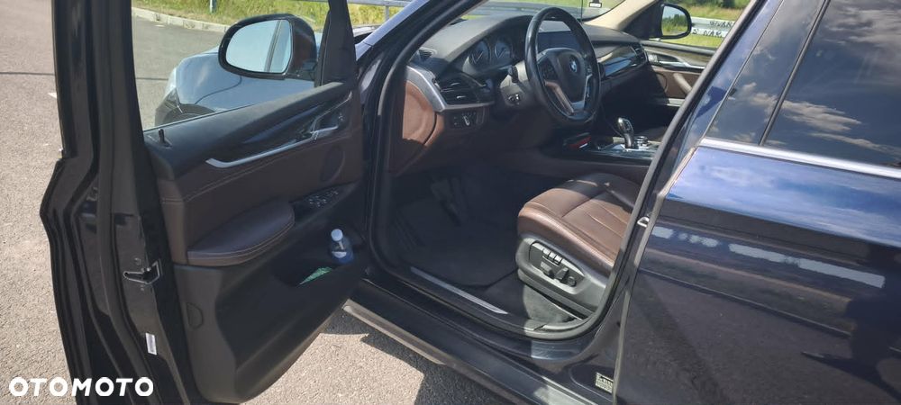 BMW X5 xDrive35i - 10