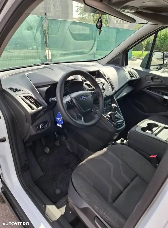 Ford Transit Connect - 7