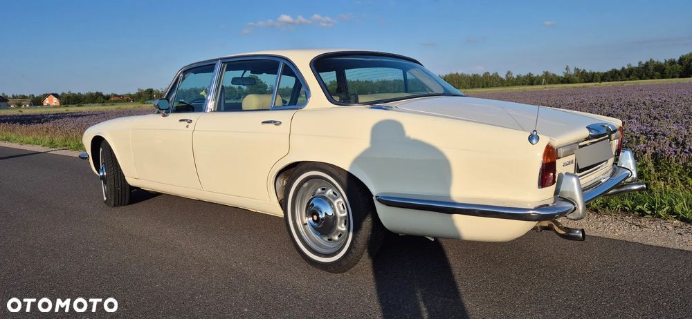 Jaguar XJ - 6