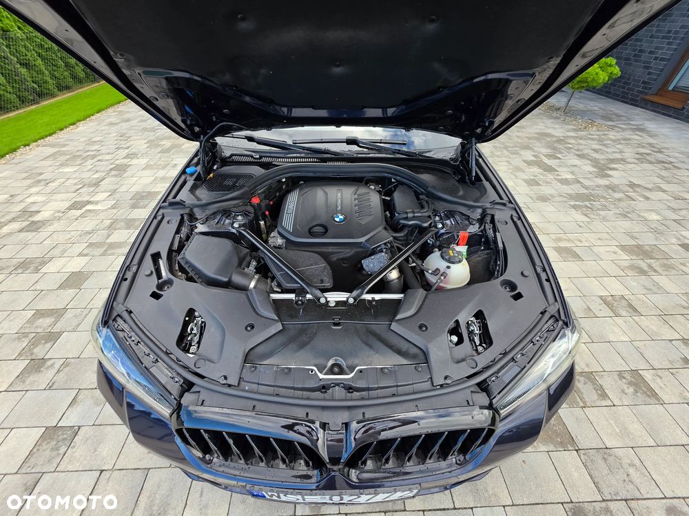 BMW Seria 5 520d xDrive M Sport sport - 40