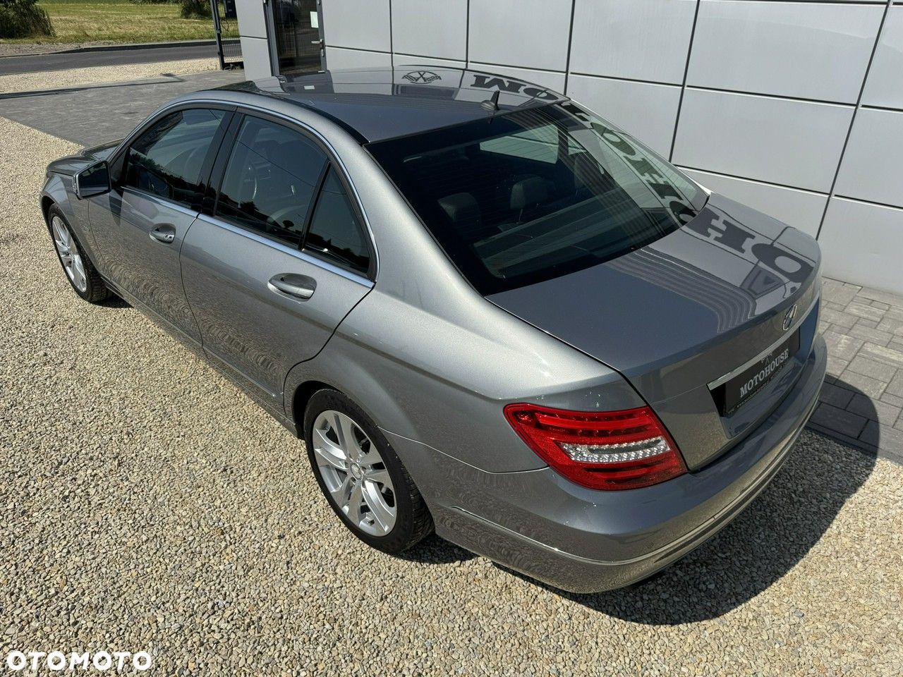 Mercedes-Benz Klasa C 180 BlueEFFICIENCY Avantgarde - 9