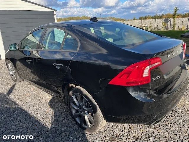 Volvo S60 - 11