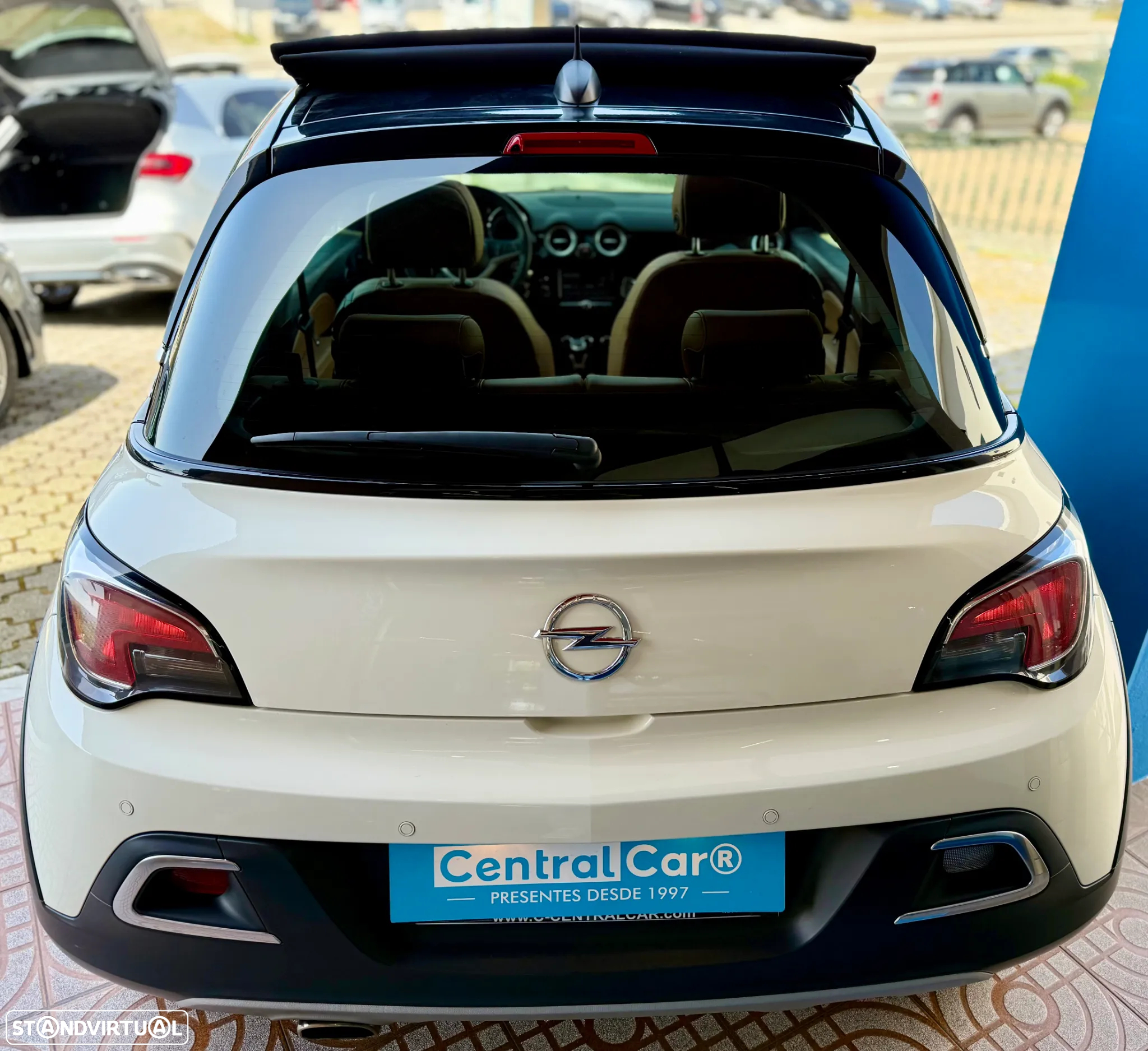 Opel Adam 1.0 T Rocks - 10