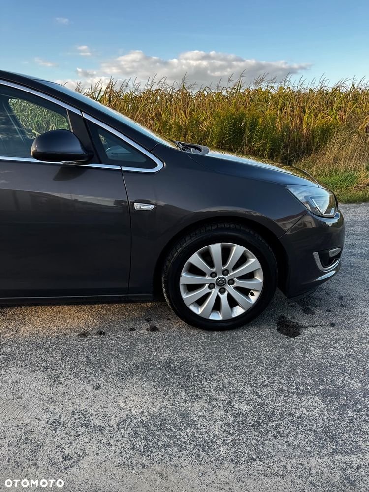 Opel Astra 1.7 CDTI Cosmo - 8
