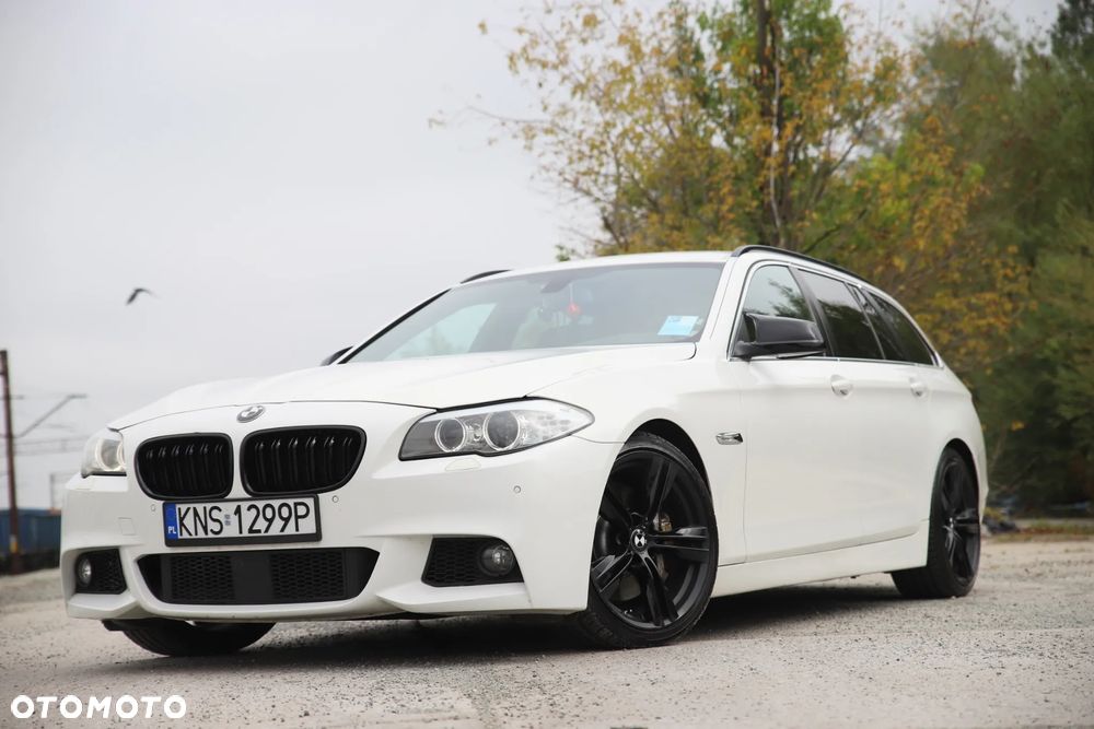 BMW Seria 5 525d xDrive - 4