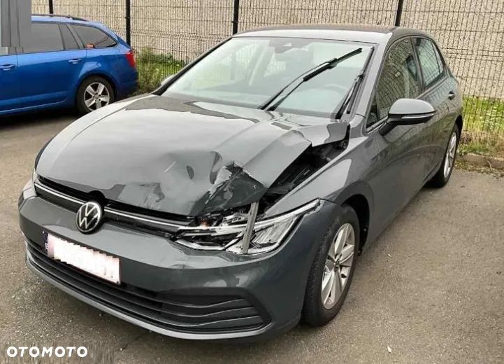 Volkswagen Golf VIII 1.5 eTSI Style DSG - 3