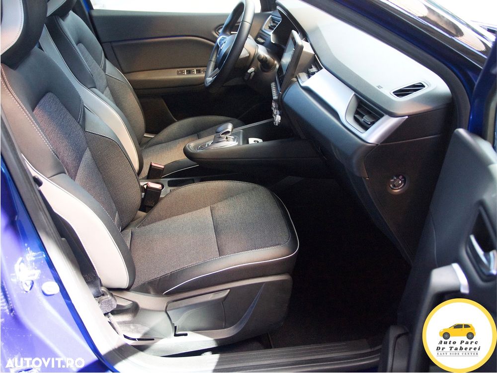 Renault Captur PHEV 160 Techno - 26