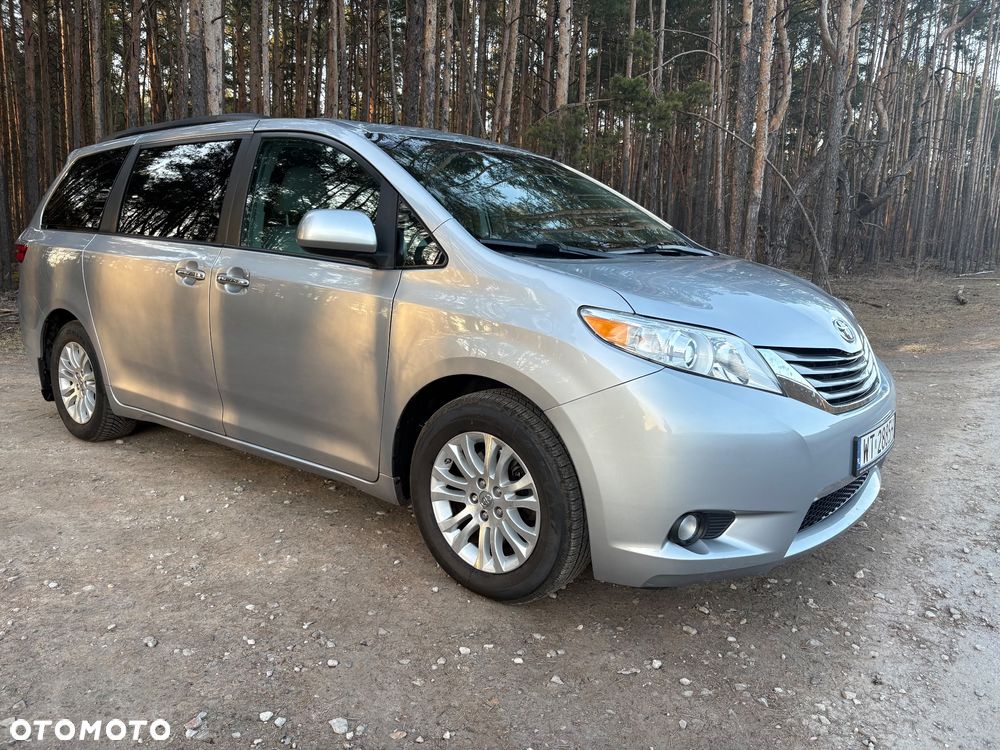 Toyota Sienna 3.5 V6 SE - 16