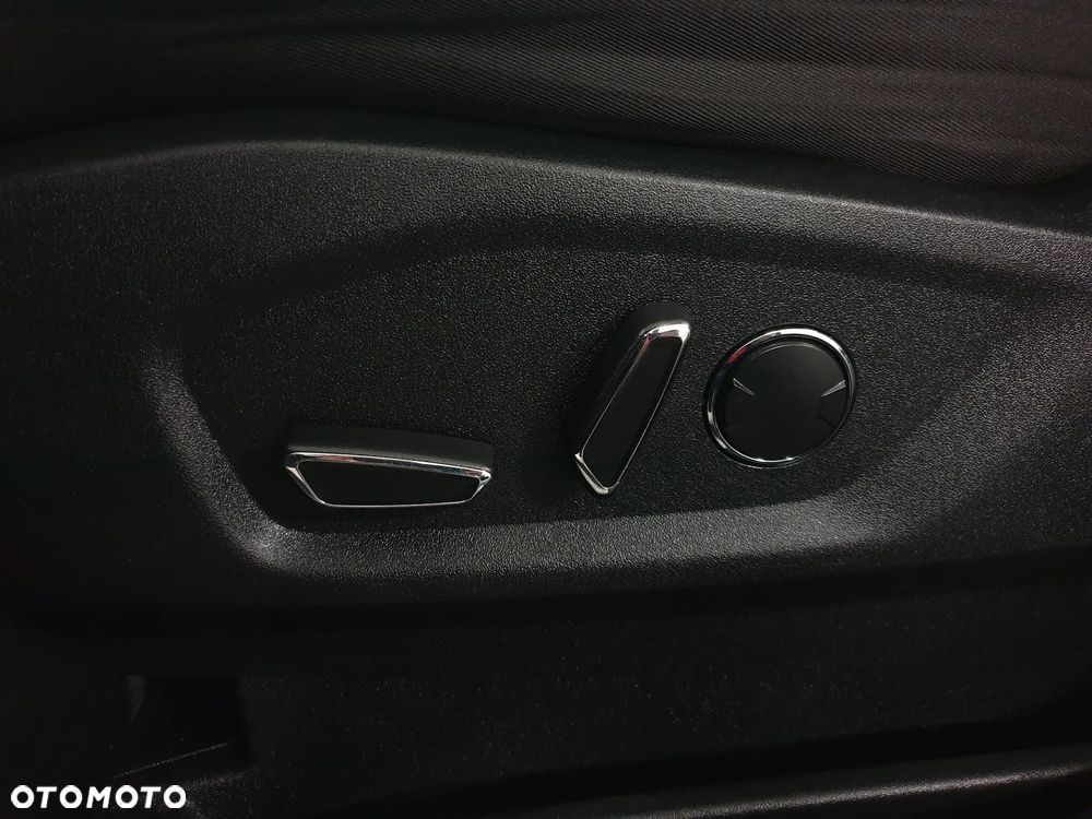 Ford S-Max 2.0 TDCi Titanium PowerShift - 32
