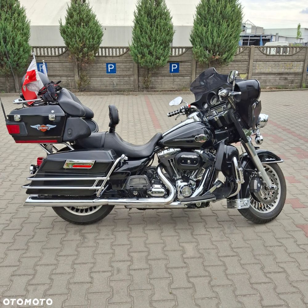Harley-Davidson FLHT Electra Glide Standard - 1