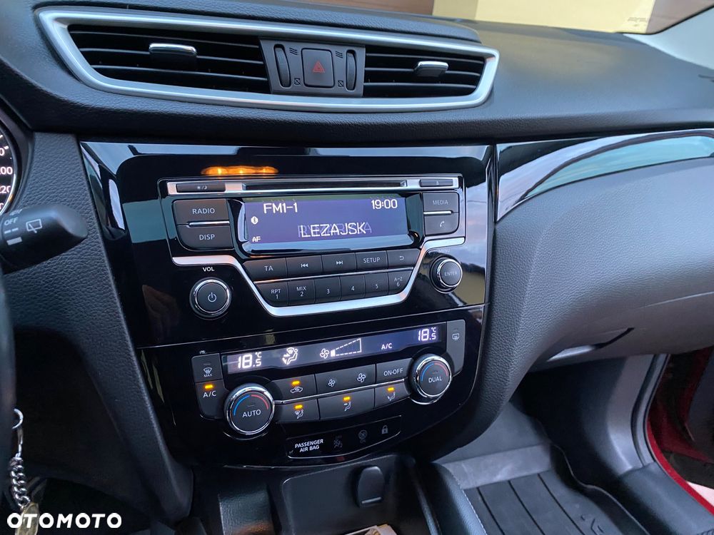 Nissan Qashqai 1.2 DIG-T N-Vision EU6 - 21