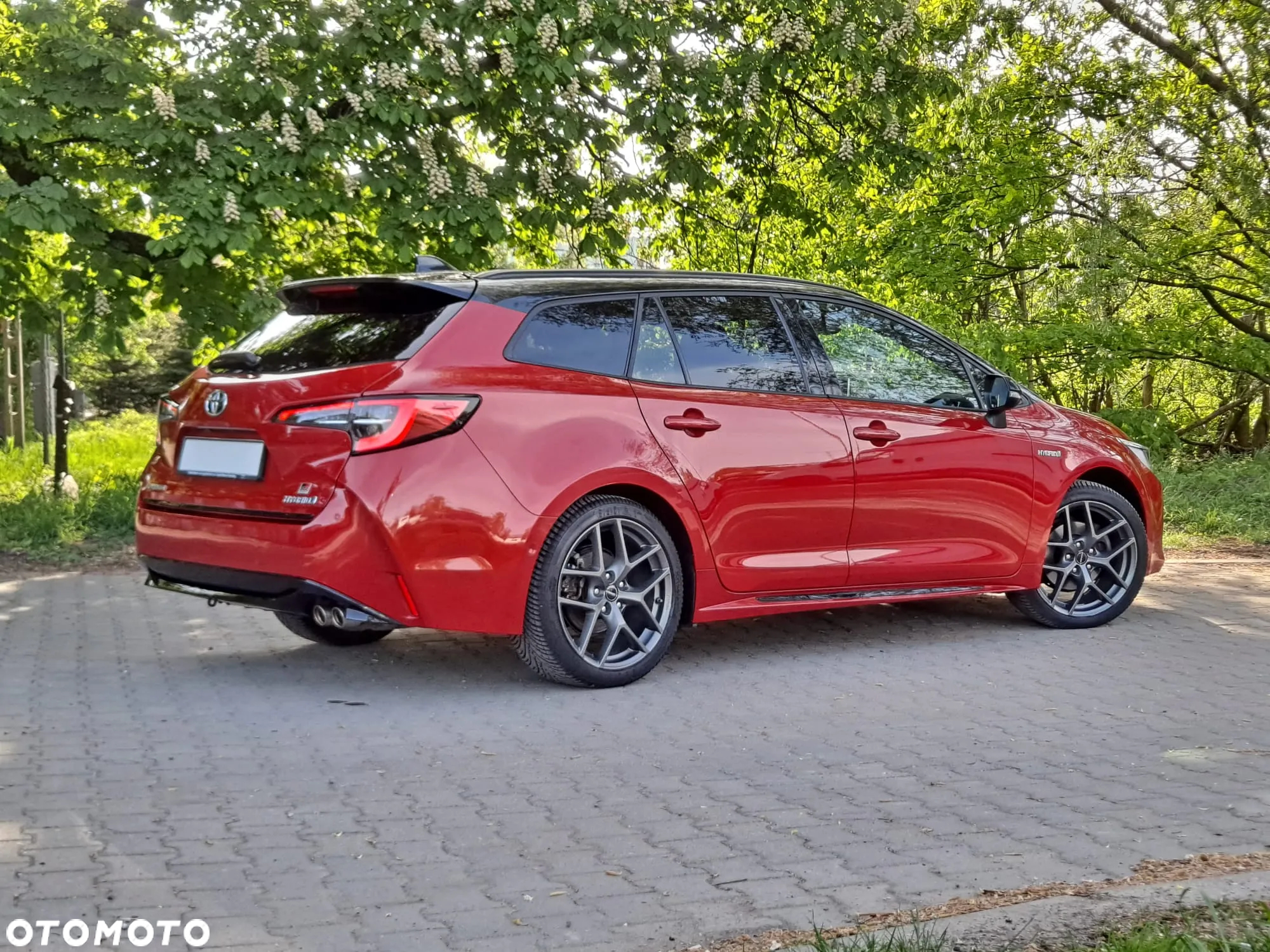 Toyota Corolla 2.0 Hybrid Touring Sports GR Sport Black Edition - 4