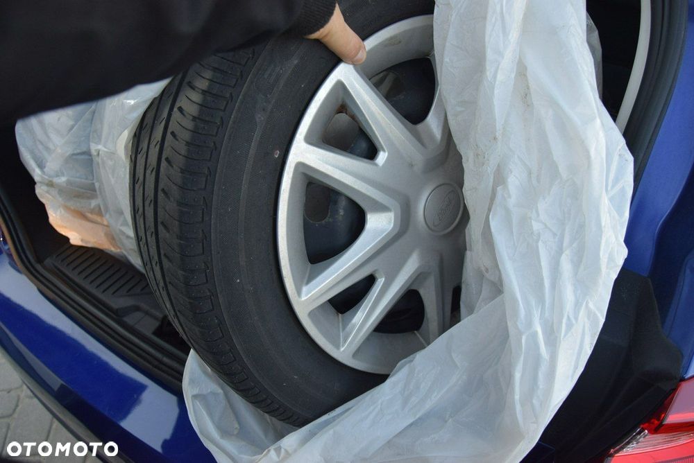 Ford Fiesta 1.1 S&S TREND - 24