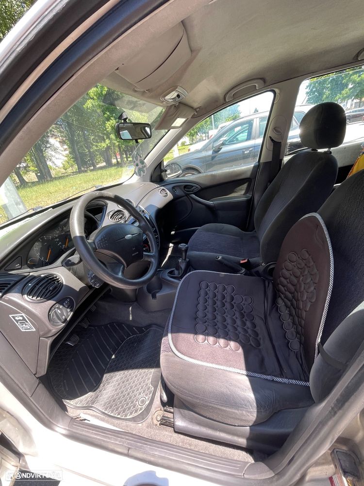 Ford Focus SW - 7