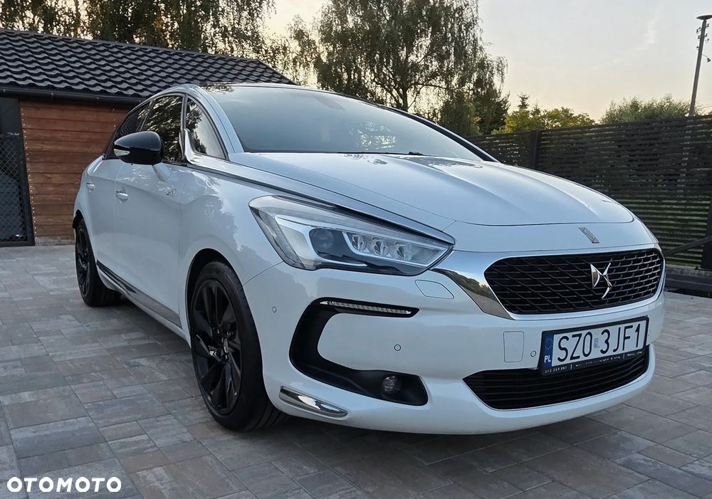 DS Automobiles DS 5 - 5