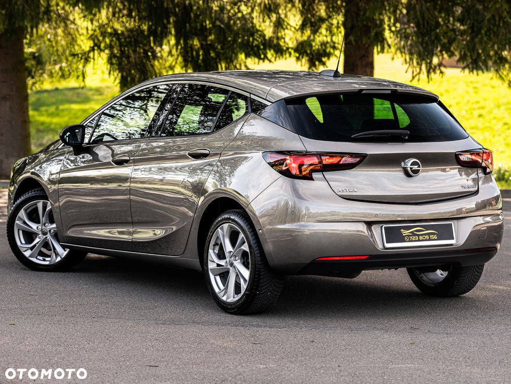 Opel Astra 1.4 Turbo Innovation - 17