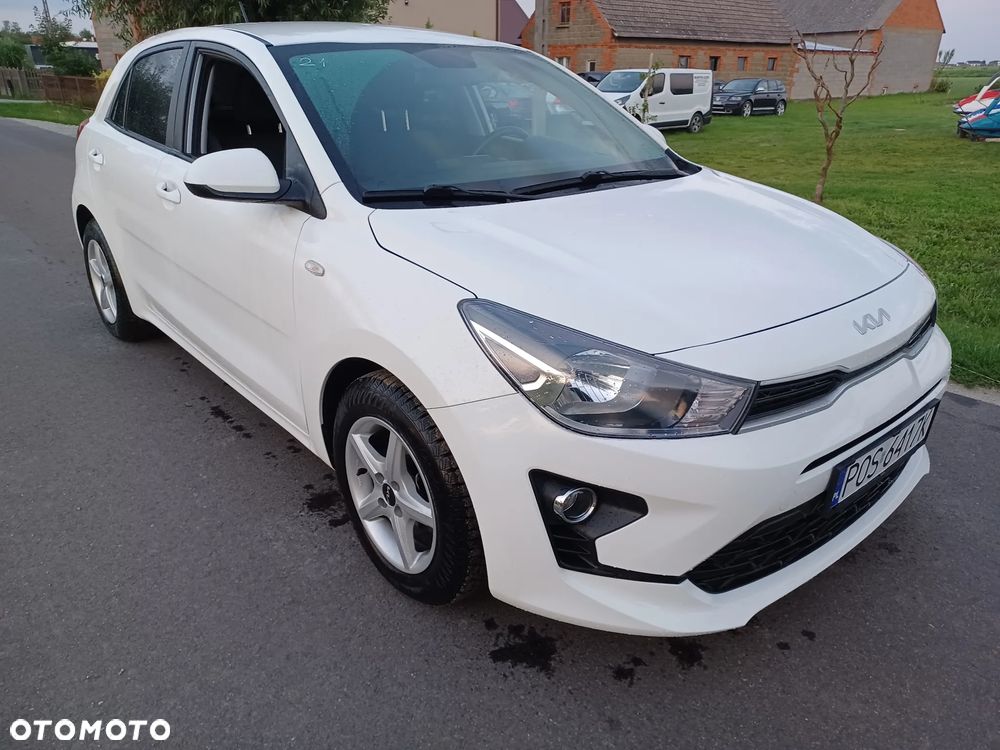 Kia Rio 1.2 L - 7