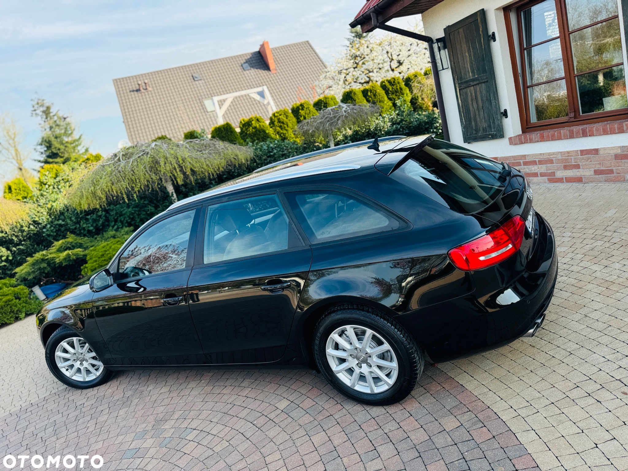 Audi A4 Avant 2.0 TDI DPF multitronic S line Sportpaket - 4