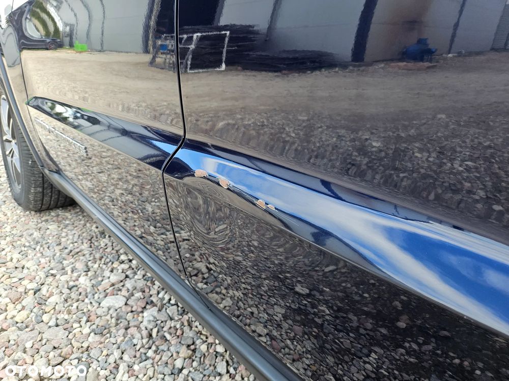 Jeep Grand Cherokee - 34