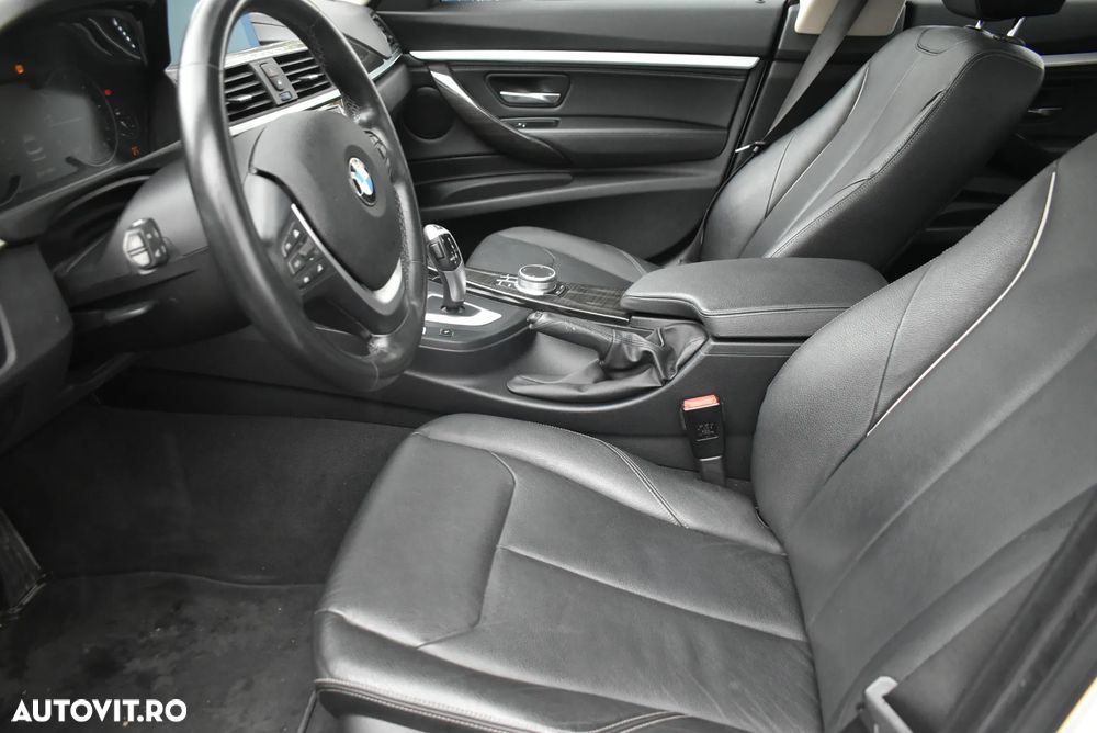 BMW Seria 3 320i GT xDrive AT - 10