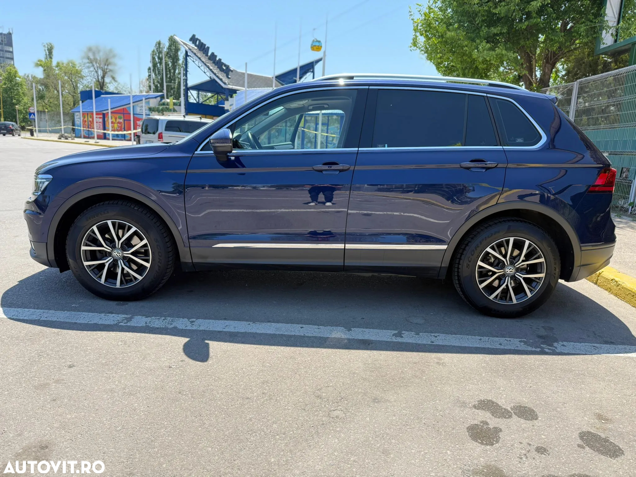 Volkswagen Tiguan 2.0 TDI DPF DSG Comfortline - 10