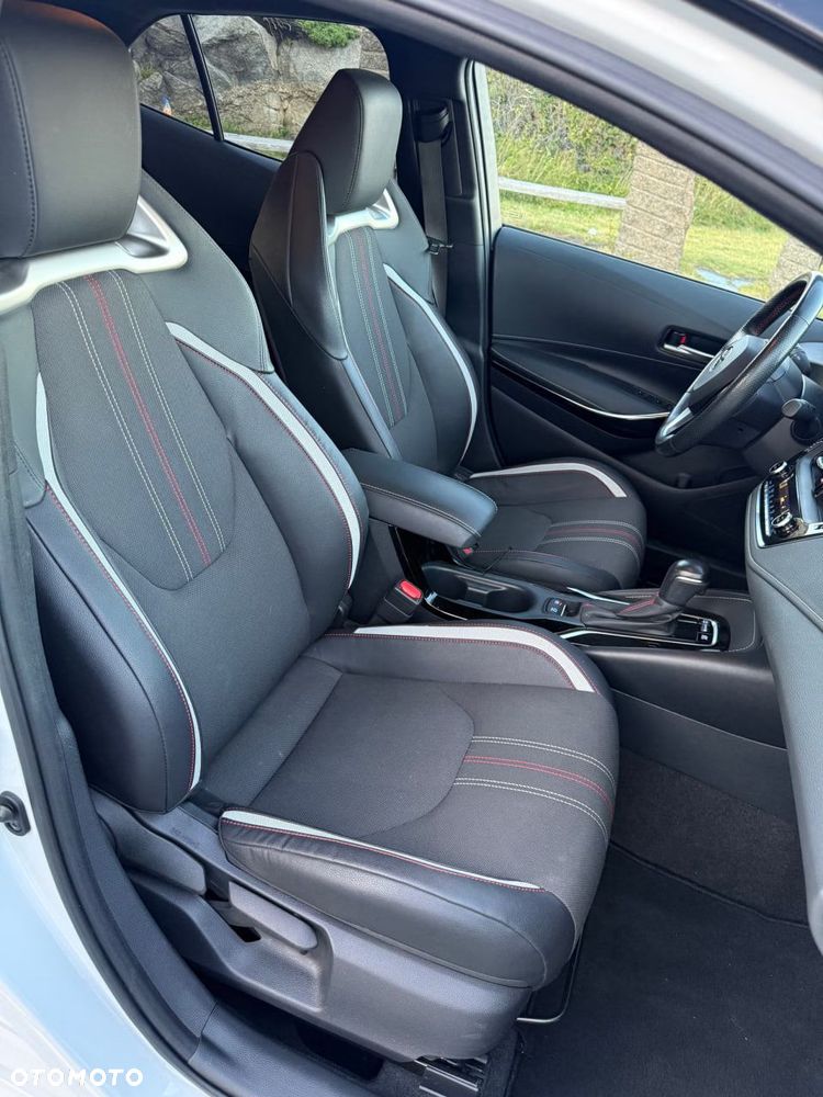 Toyota Corolla 1.8 Hybrid GR Sport - 22