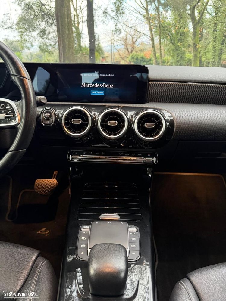 Mercedes-Benz A 180 Limousine d Business Solutions Aut. - 26