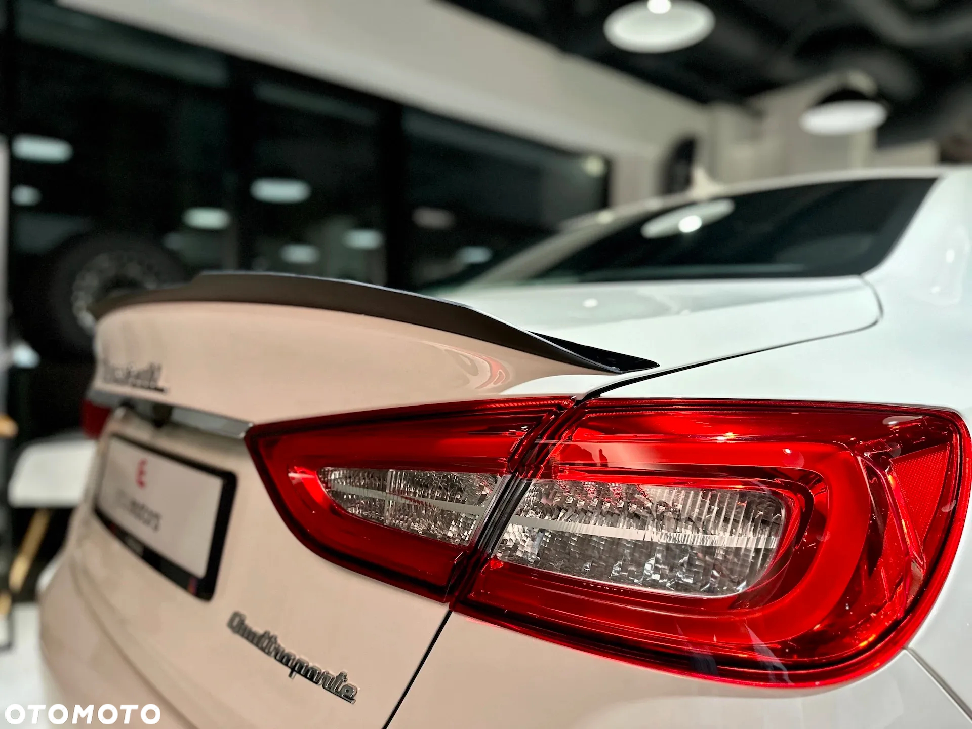 Maserati Quattroporte - 15