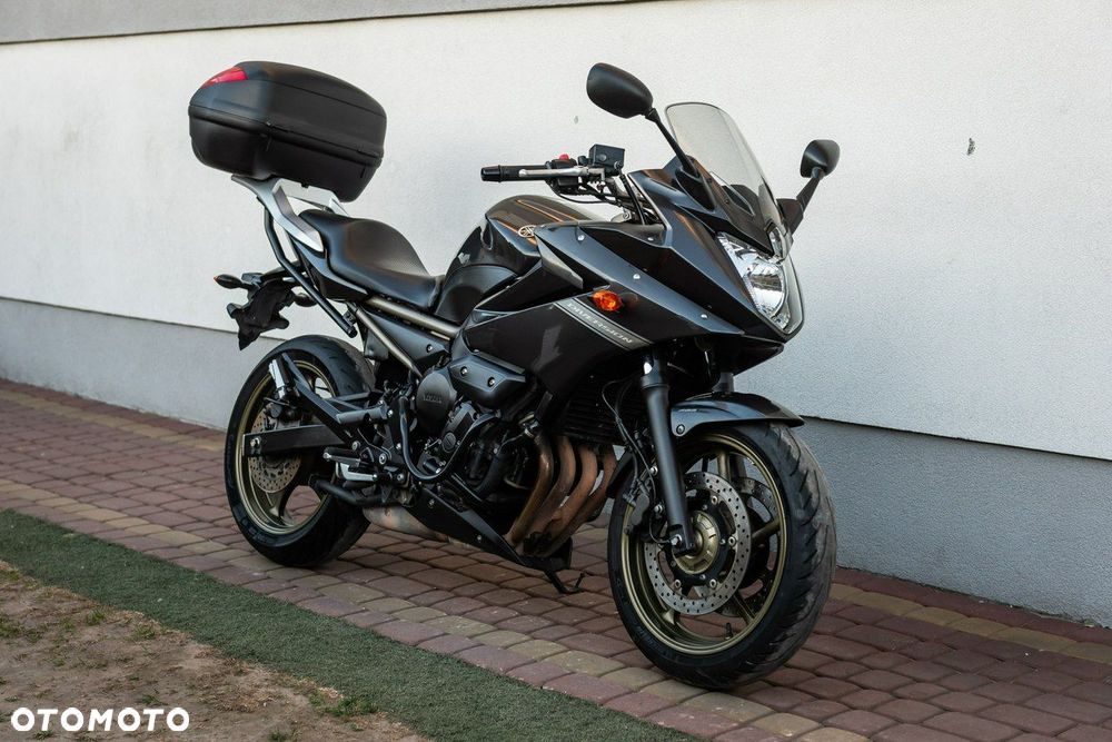 Yamaha XJ - 1