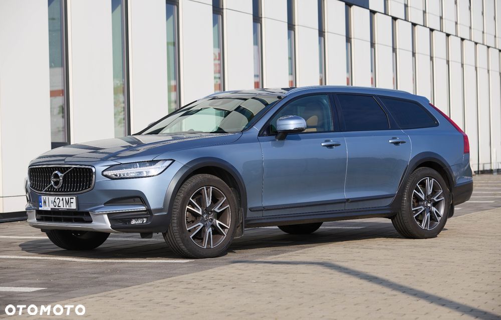 Volvo V90 - 1