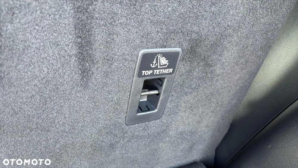 Ford Kuga 2.5 FHEV FWD ST-Line X - 18