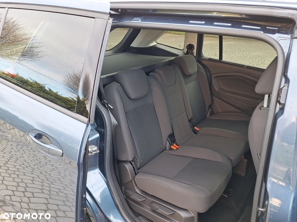 Ford Grand C-MAX - 21