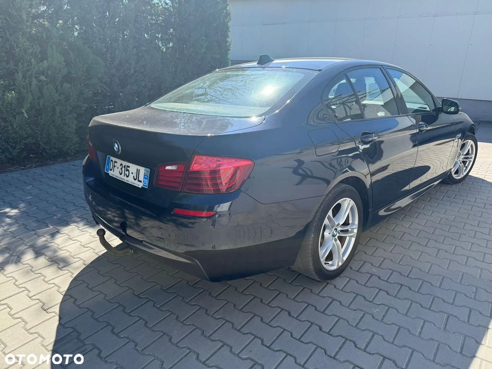 BMW Seria 5 530d xDrive Sport-Aut - 13