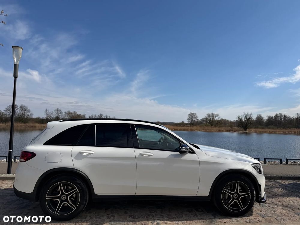 Mercedes-Benz GLC 200 4Matic 9G-TRONIC AMG Line - 17